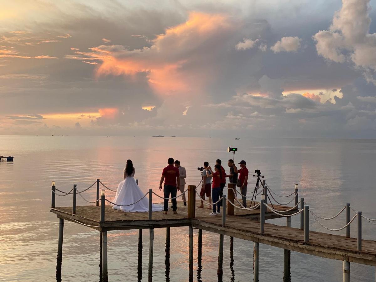 The Pier Phu Quoc Resort Bagian luar foto