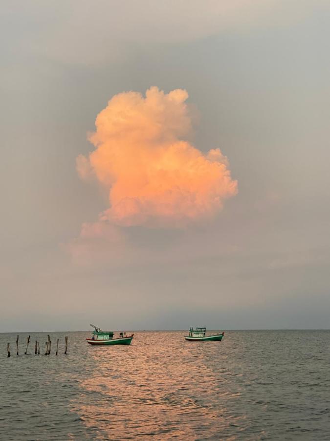 The Pier Phu Quoc Resort Bagian luar foto