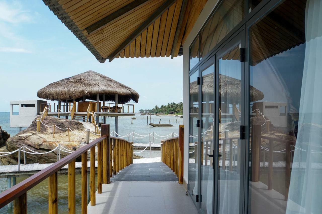 The Pier Phu Quoc Resort Bagian luar foto