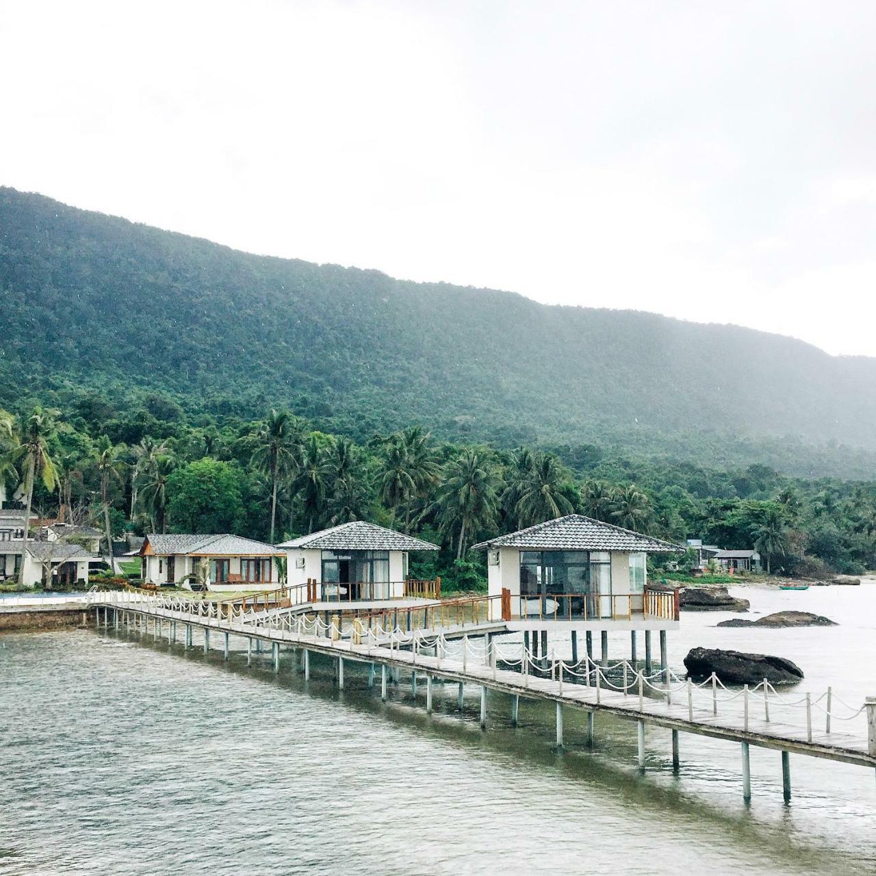 The Pier Phu Quoc Resort Bagian luar foto