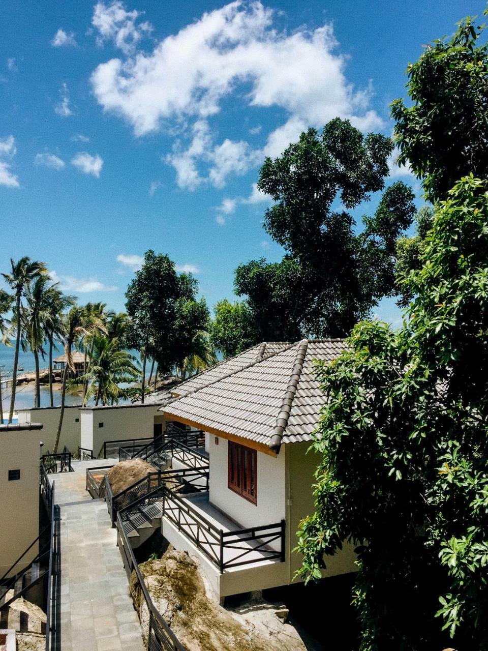 The Pier Phu Quoc Resort Bagian luar foto