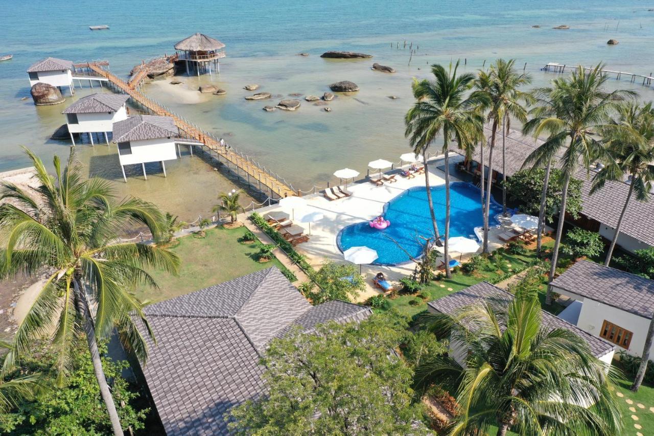 The Pier Phu Quoc Resort Bagian luar foto